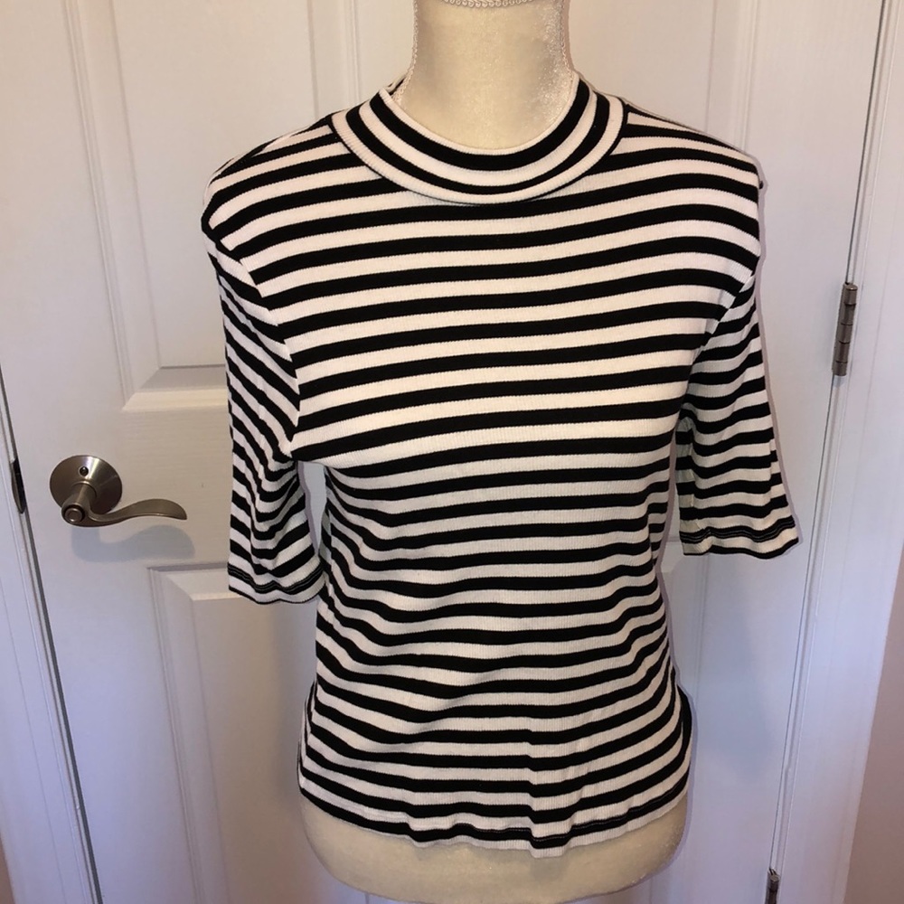 Cute black and white striped shirt size large